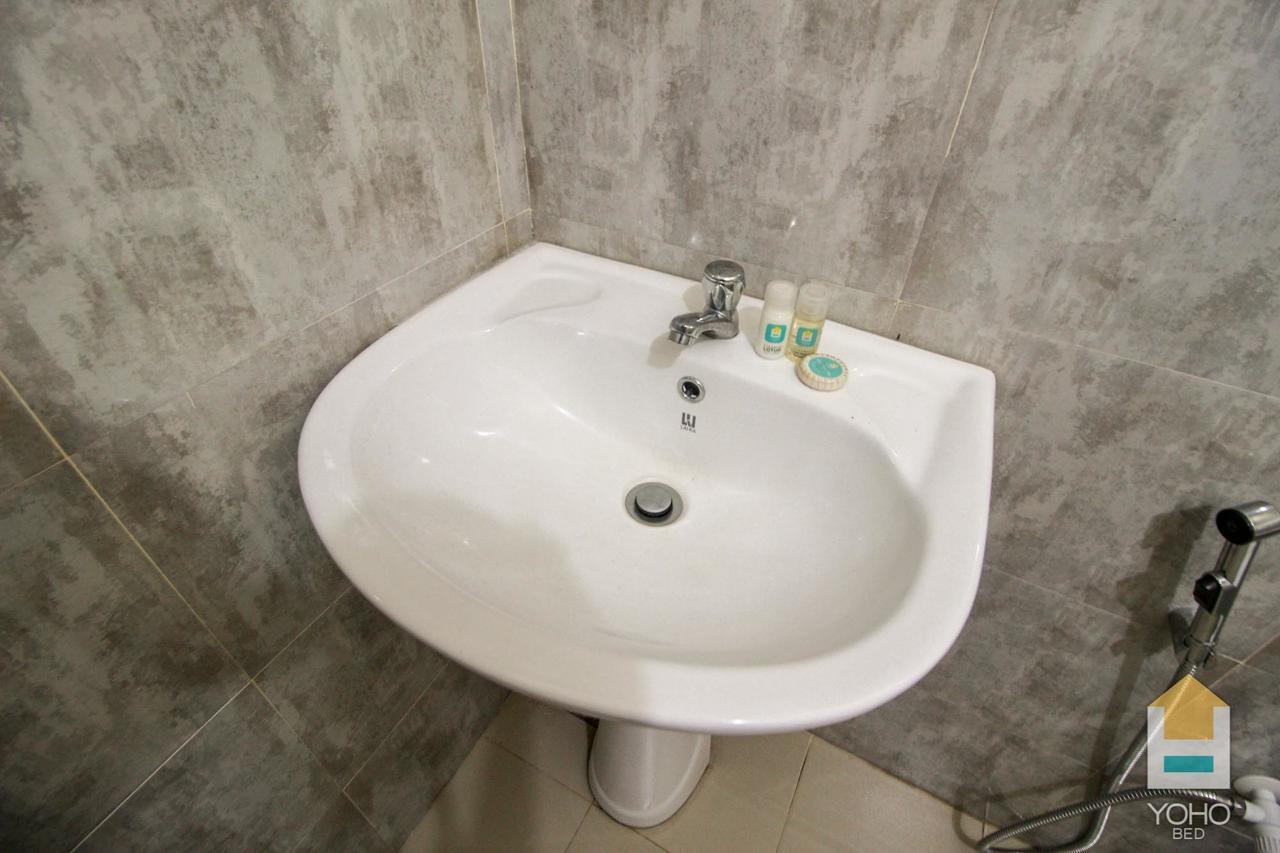 Yoho Relax On Simon Hotel Коломбо Екстериор снимка