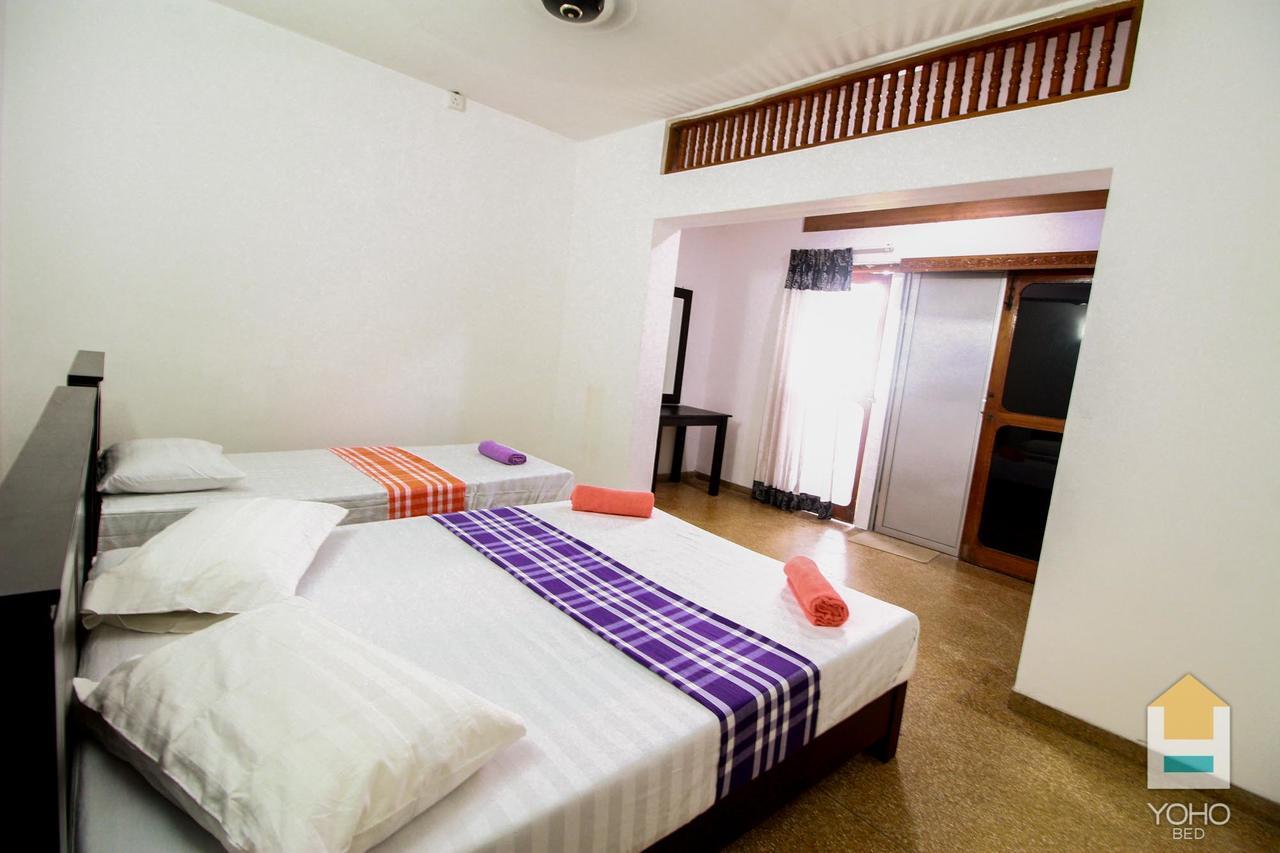 Yoho Relax On Simon Hotel Коломбо Екстериор снимка